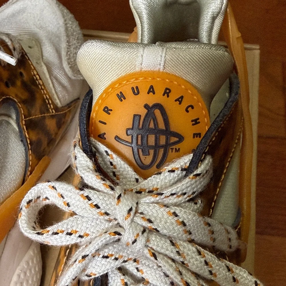Nike Huarache Women's Sneakers in Orange and White - Picture 4 of 5
